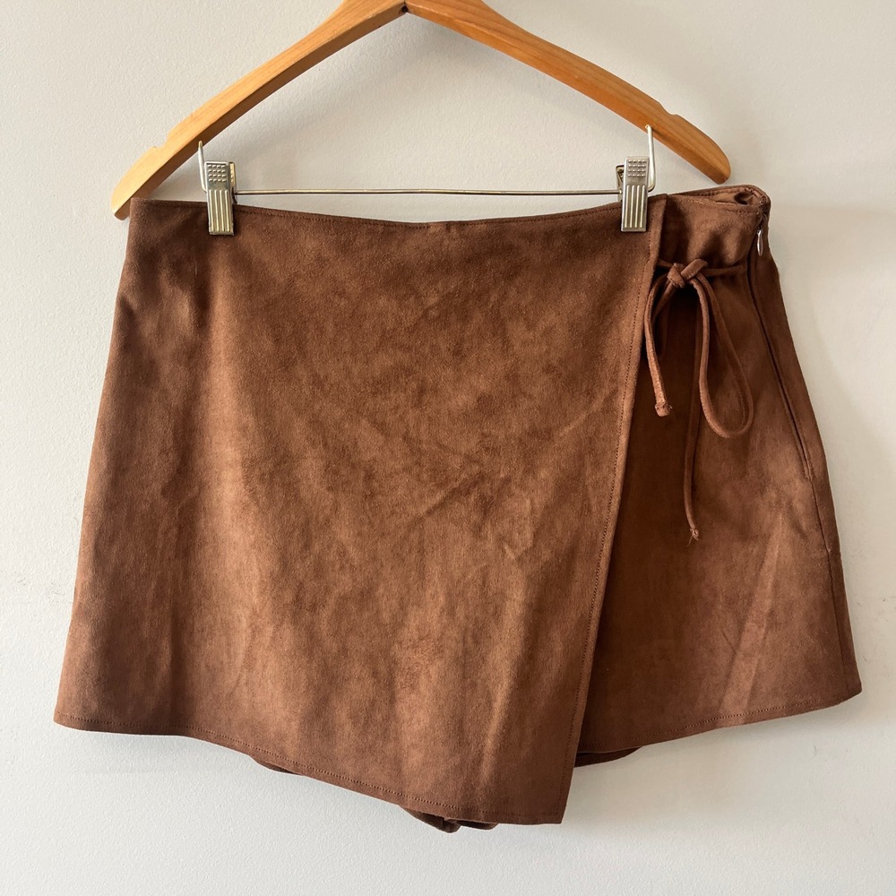 Abercrombie & Fitch Vegan Suede Wrap Skort Western Brown L NWT Side Tie